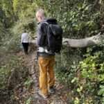 Umrundung eines gefallenen Baumes