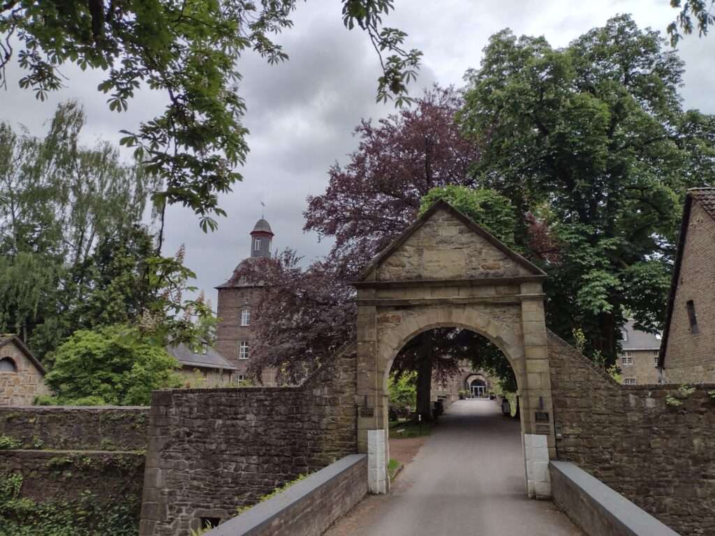 Schloß Hugenpoet