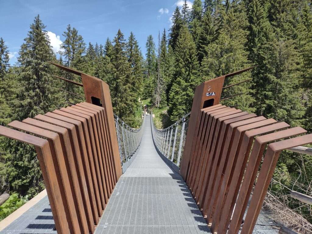 Hängebrücke beim Karersee